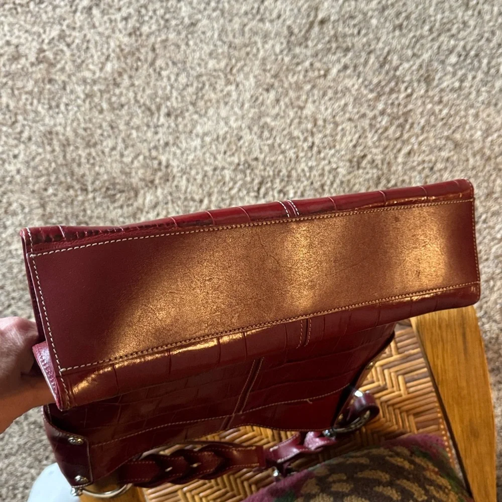 Brighton red croc embossed handbag - Picture 15 of 15